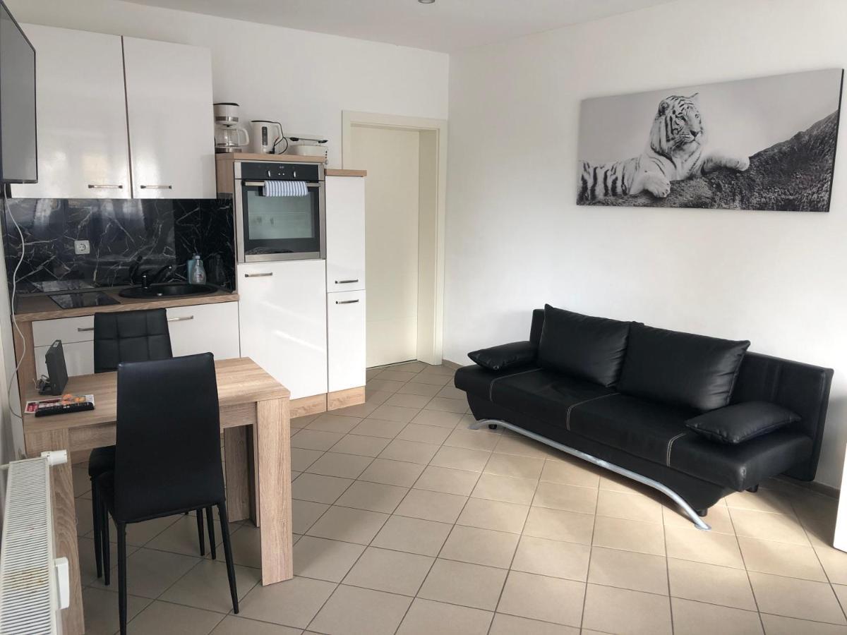 Kraichgau # 1-Zkd Mit Ebk, Modern Und Barrierefrei, Monteurzimmer, Self-Check-In Ittlingen Exterior foto